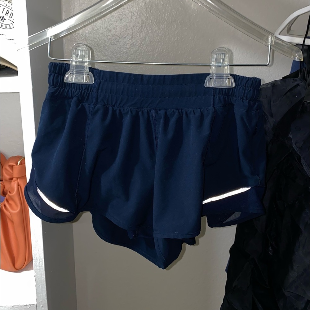 Lululemon Hotty Hot Shorts 2.5